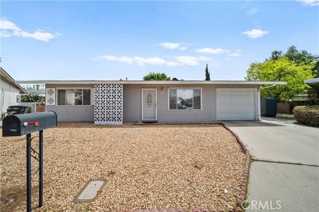 820 S Alessandro Street, Hemet, CA 92543