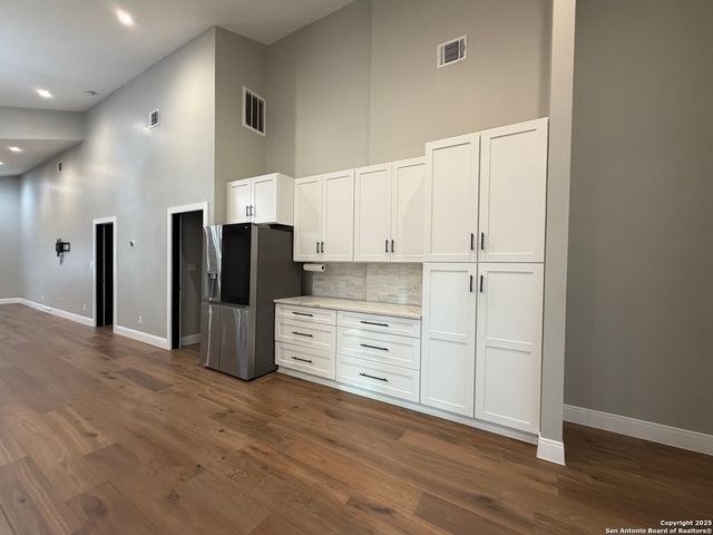 350 Trail, San Antonio, TX 78212