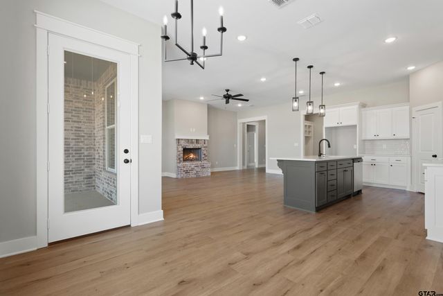 158 Kaul Ln, Bullard, TX 75757