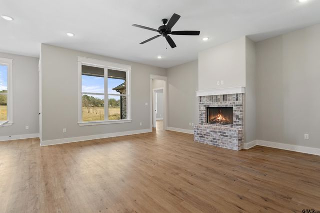 158 Kaul Ln, Bullard, TX 75757