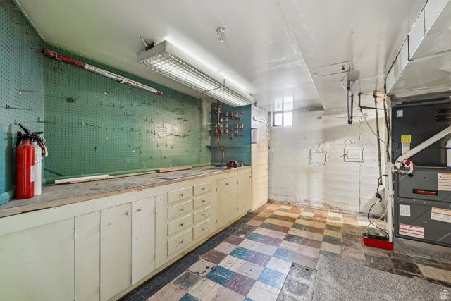 2040 E WILMINGTON AVE, Salt Lake City, UT 84109