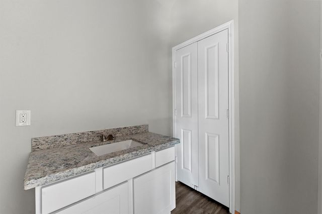 15608 Sycamore Drive, Montgomery, TX 77356