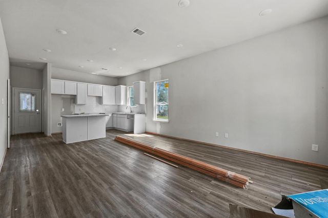 15608 Sycamore Drive, Montgomery, TX 77356