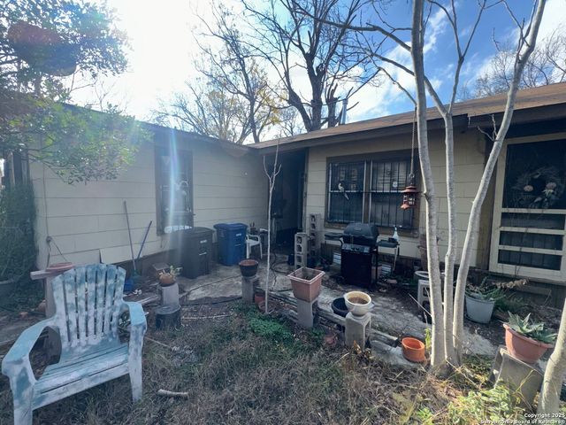 4301 San Luis, San Antonio, TX 78237