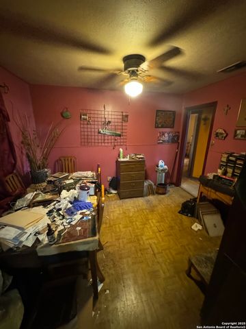 4301 San Luis, San Antonio, TX 78237