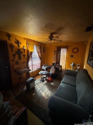 4301 San Luis, San Antonio, TX 78237