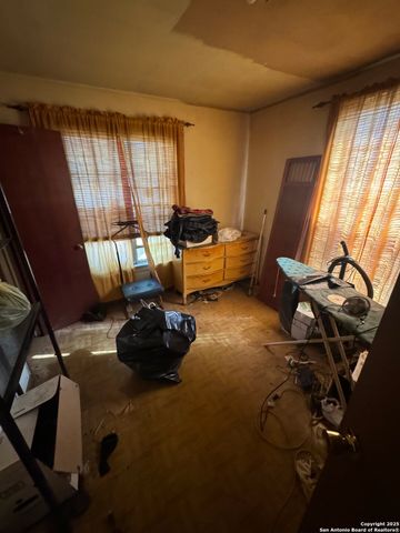 4301 San Luis, San Antonio, TX 78237