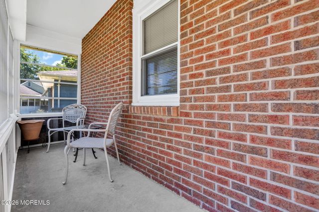 56 Bellflower Court, Toms River, NJ 08755
