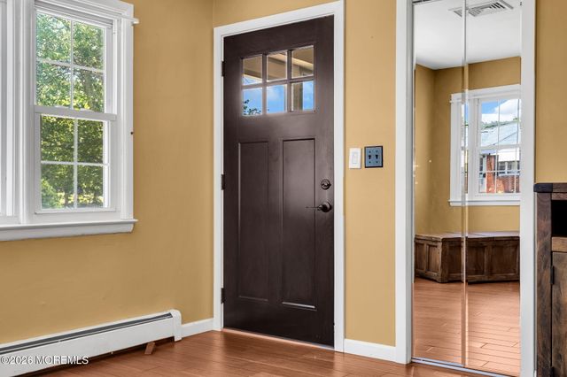 56 Bellflower Court, Toms River, NJ 08755