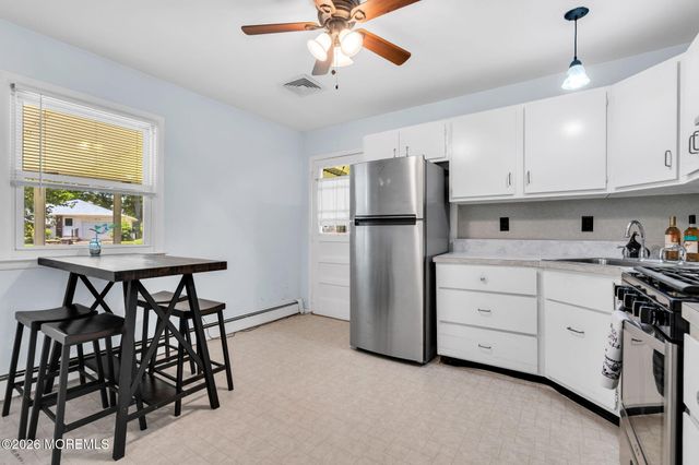 56 Bellflower Court, Toms River, NJ 08755