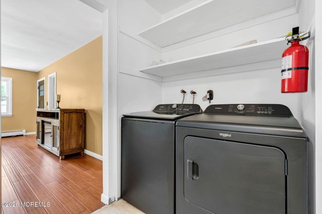 56 Bellflower Court, Toms River, NJ 08755