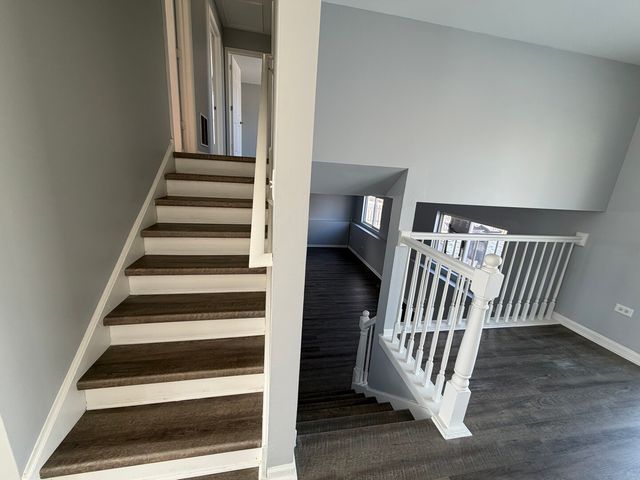 2 Beaver Creek Court, Bolingbrook, IL 60490