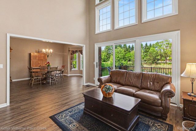 63 Burniah Lane, Orion Charter Township, MI 48362