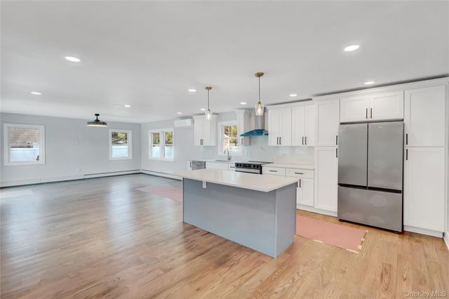 907 Pearl Street, Bohemia, NY 11716