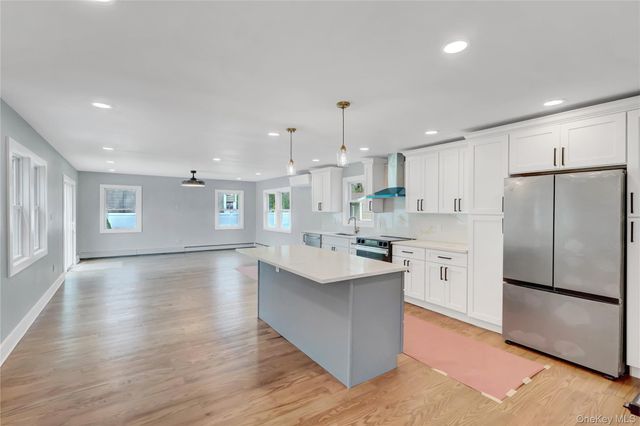 907 Pearl Street, Bohemia, NY 11716