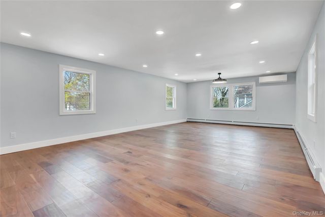 907 Pearl Street, Bohemia, NY 11716
