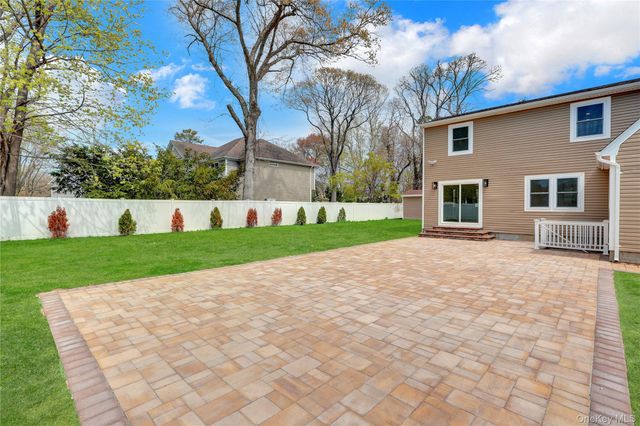 907 Pearl Street, Bohemia, NY 11716