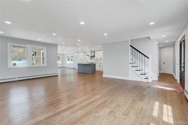 907 Pearl Street, Bohemia, NY 11716