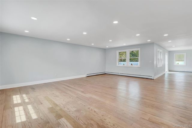 907 Pearl Street, Bohemia, NY 11716