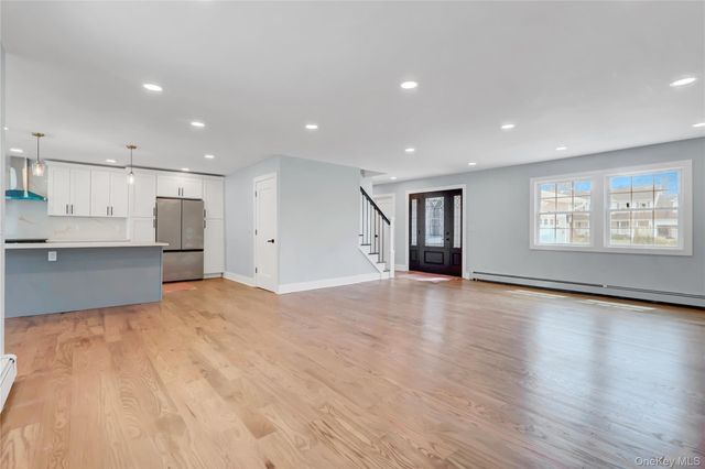 907 Pearl Street, Bohemia, NY 11716