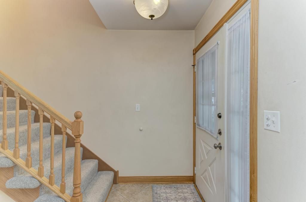 5522 Barclay Court, Clarendon Hills, IL 60514 — photo 3