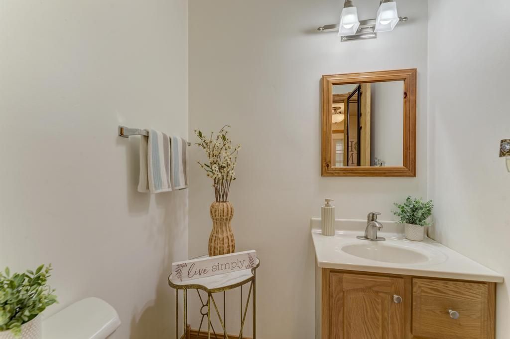5522 Barclay Court, Clarendon Hills, IL 60514 — photo 4