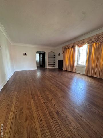 16814 Parkside Street, Detroit, MI 48221