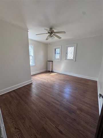 16814 Parkside Street, Detroit, MI 48221