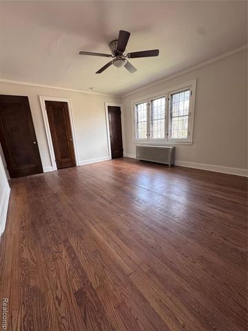 16814 Parkside Street, Detroit, MI 48221