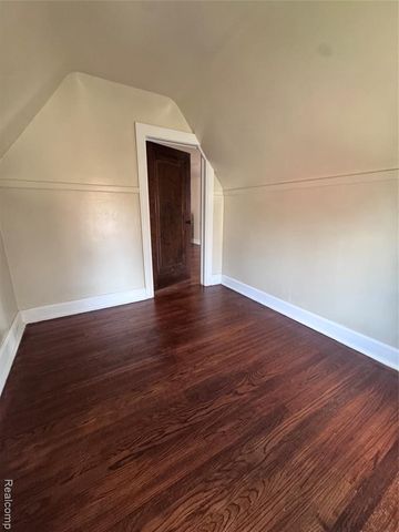 16814 Parkside Street, Detroit, MI 48221