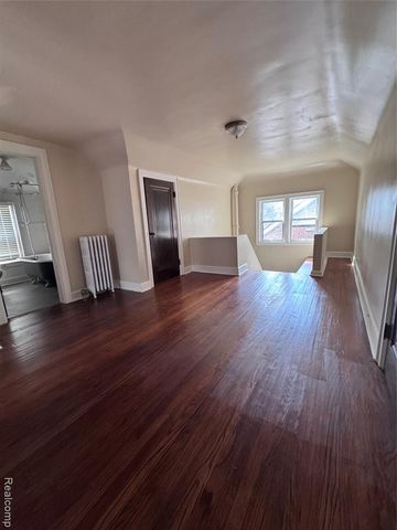 16814 Parkside Street, Detroit, MI 48221