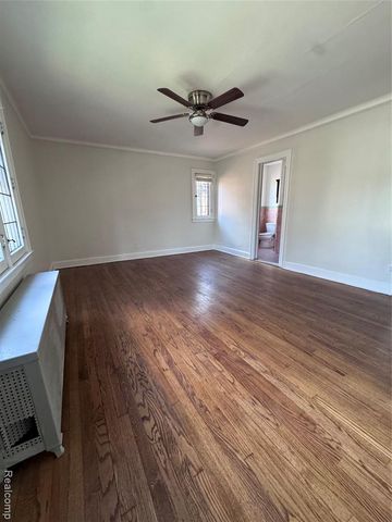 16814 Parkside Street, Detroit, MI 48221