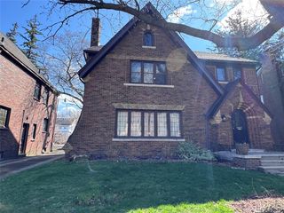 16814 Parkside Street, Detroit, MI 48221