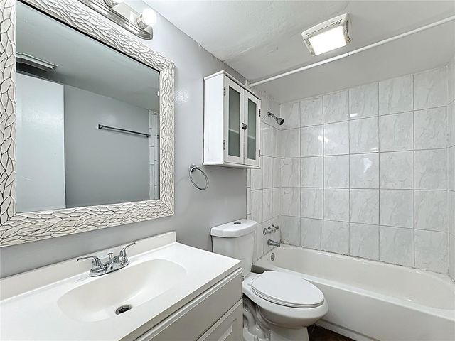 2777 L B MCLEOD ROAD 2777, Orlando, FL 32805