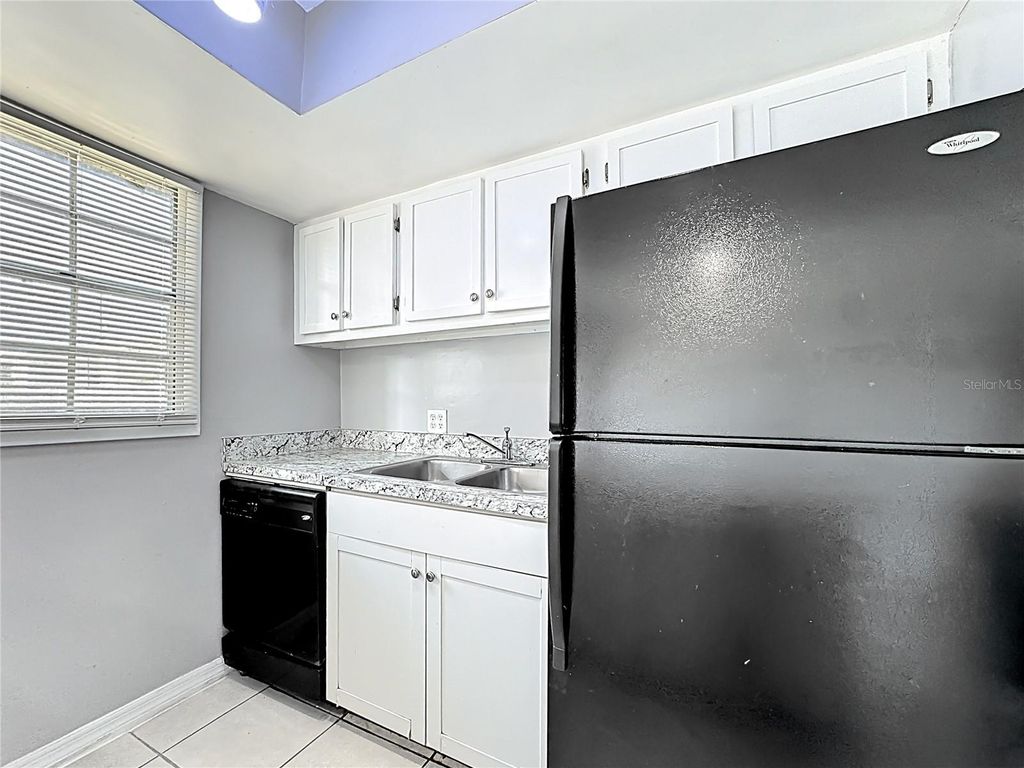 Image 14 of property listing at 2777 L B MCLEOD ROAD 2777, Orlando, FL 32805