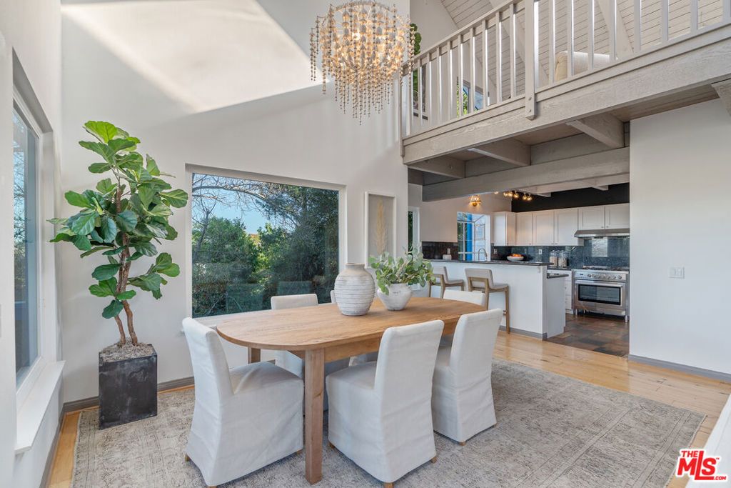 Image 13 of property listing at 20675 Medley Lane, Topanga, CA 90290