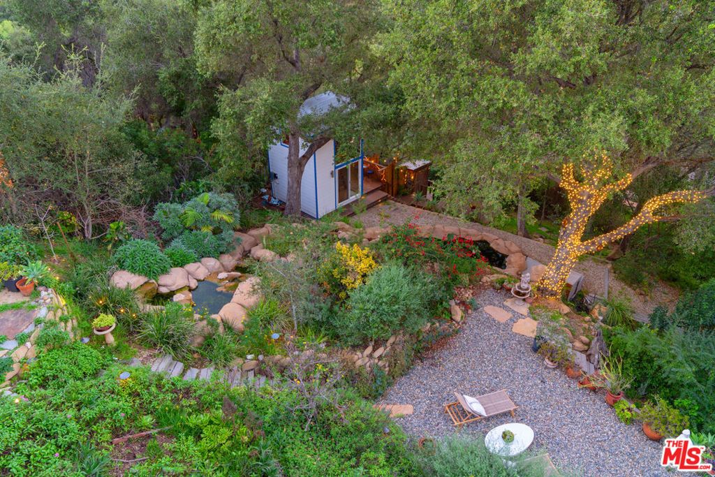 Image 43 of property listing at 20675 Medley Lane, Topanga, CA 90290