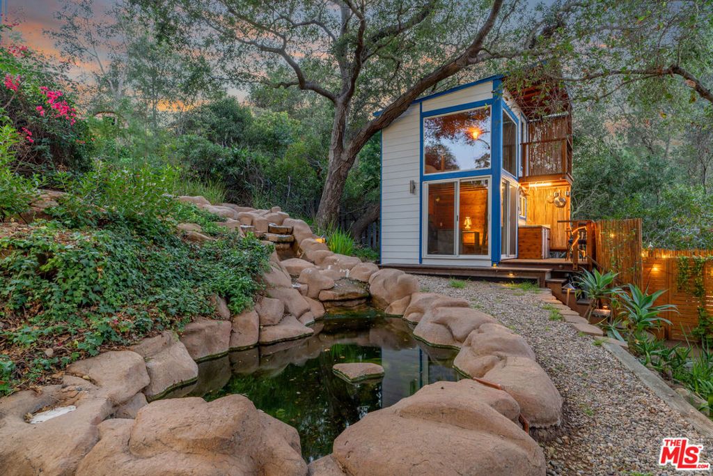 Image 52 of property listing at 20675 Medley Lane, Topanga, CA 90290