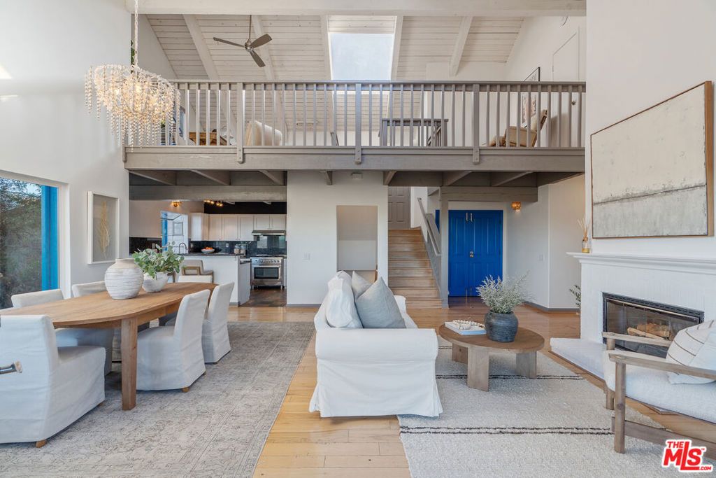 Image 8 of property listing at 20675 Medley Lane, Topanga, CA 90290