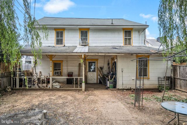 3 S LOCUST STREET ST, Shiremanstown, PA 17011