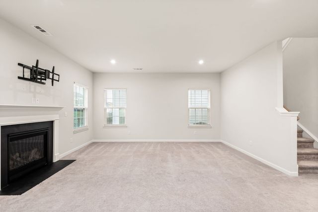 815 Dean Dr, Mount Juliet, TN 37122
