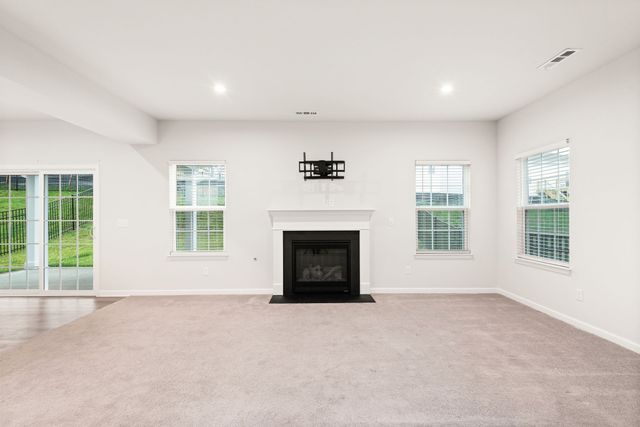 815 Dean Dr, Mount Juliet, TN 37122