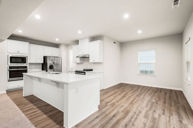 815 Dean Dr, Mount Juliet, TN 37122