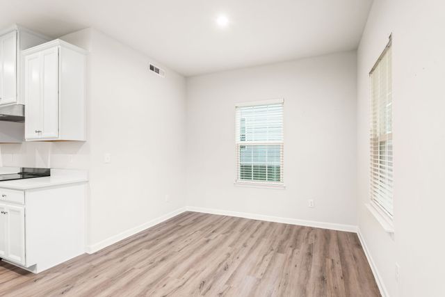 815 Dean Dr, Mount Juliet, TN 37122