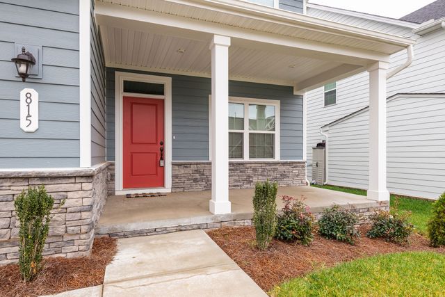 815 Dean Dr, Mount Juliet, TN 37122