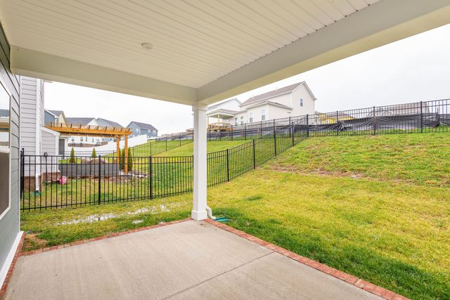 815 Dean Dr, Mount Juliet, TN 37122