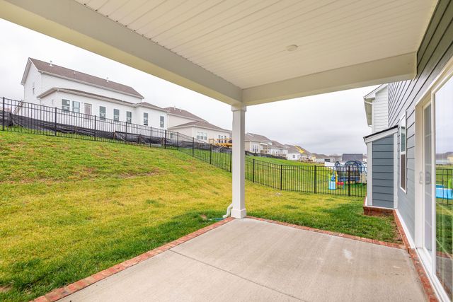 815 Dean Dr, Mount Juliet, TN 37122