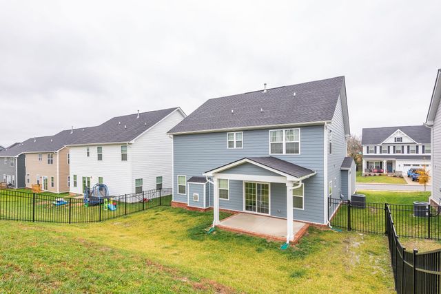 815 Dean Dr, Mount Juliet, TN 37122
