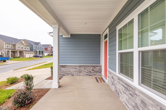815 Dean Dr, Mount Juliet, TN 37122