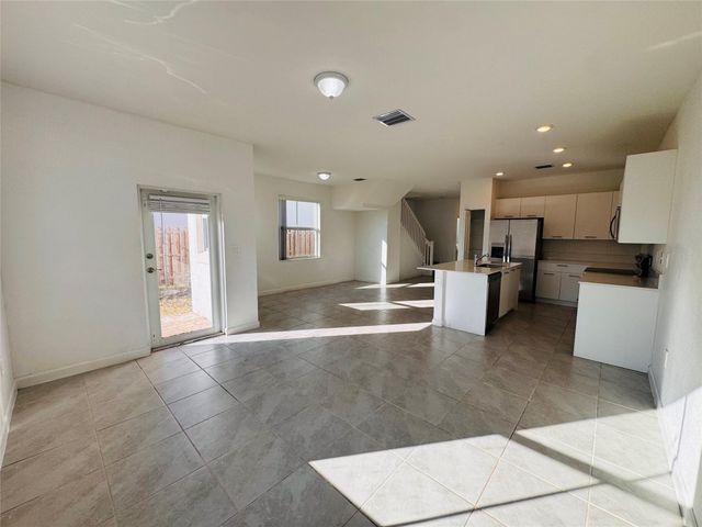 2437 NW 131st Circle 2437, Miami, FL 33167